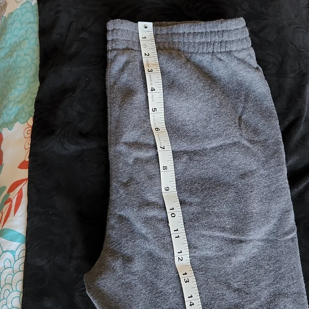 Champion athletic sweatpants/ athletic wear boys gray large